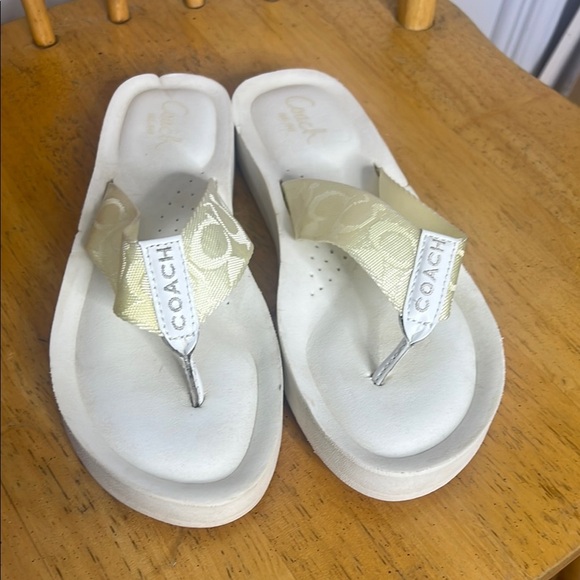 Coach White and Tan Flip Flops - Picture 1 of 6